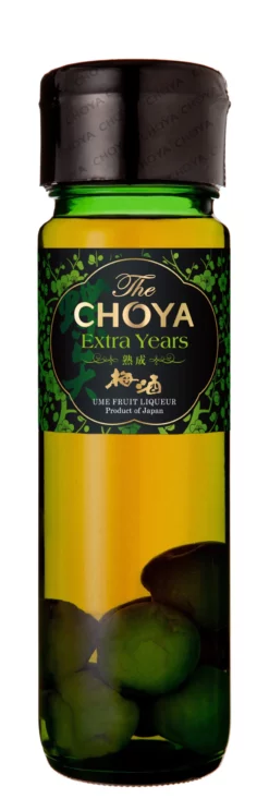 Choya Extra Years Mit Ganzen Ume-Früchten - 0,7L 17% Vol